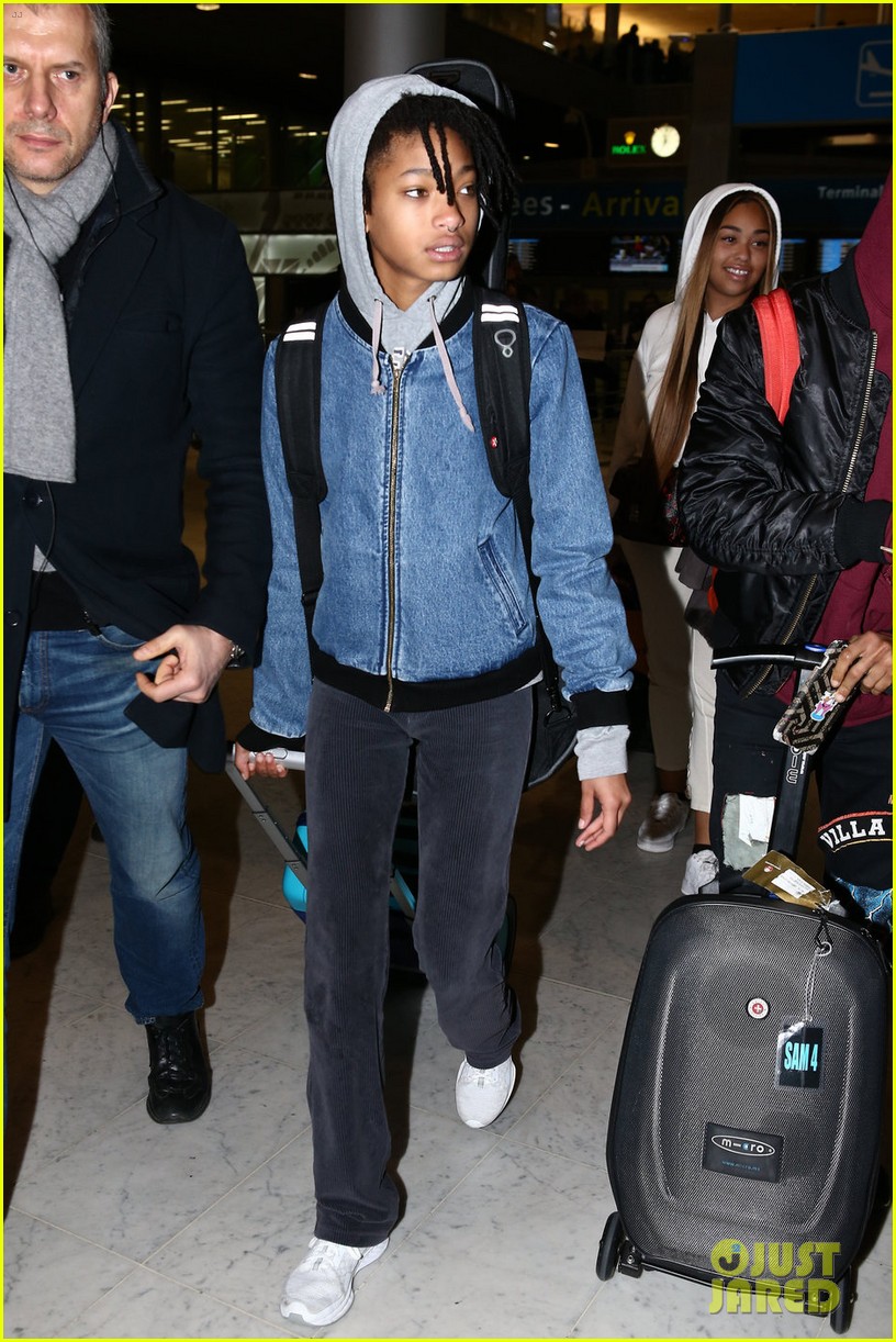 willow jaden smith jet out lax 04