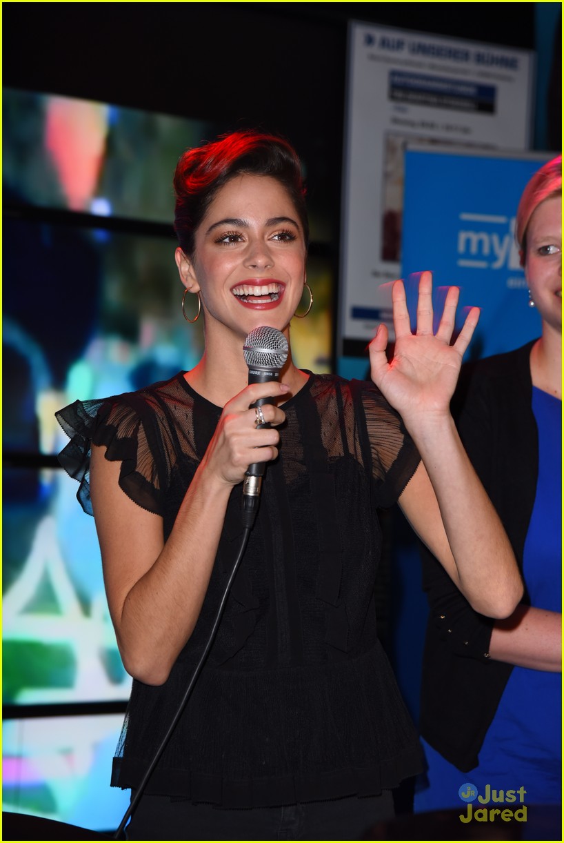 tini stoessel six months with pepe hamburg signing 08