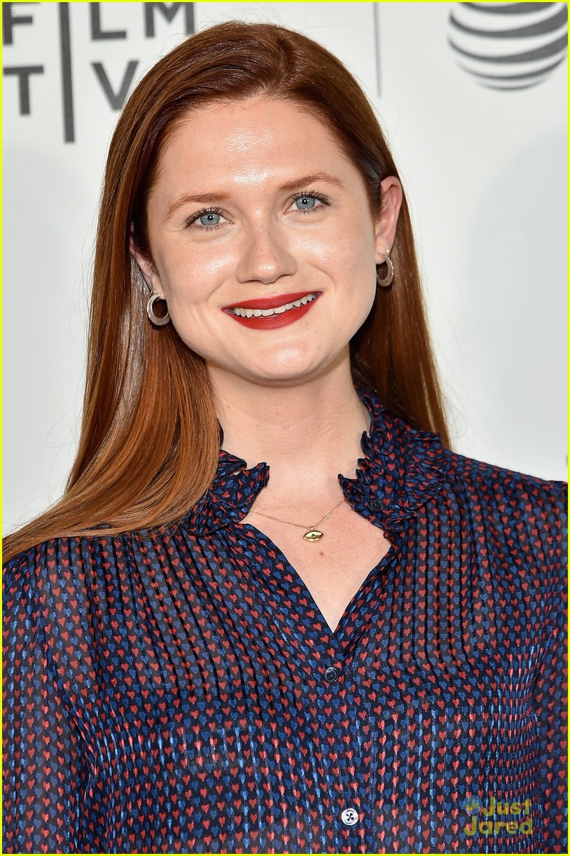 bonnie wright picks directing over acting 05