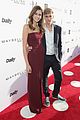 cindy crawford family support presley gerber fashion awards 01