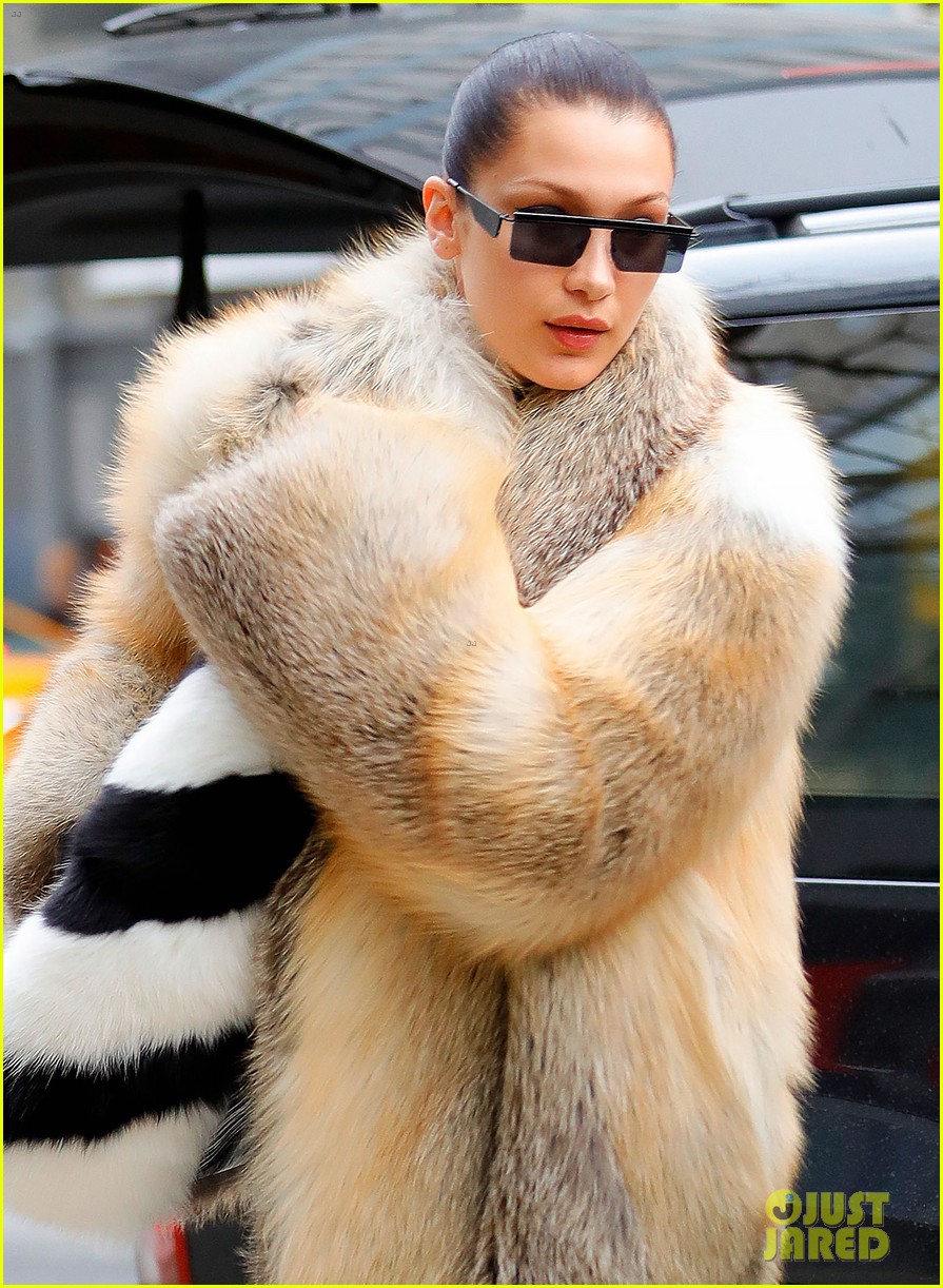 bella hadid shows off her stylish side in nyc 02