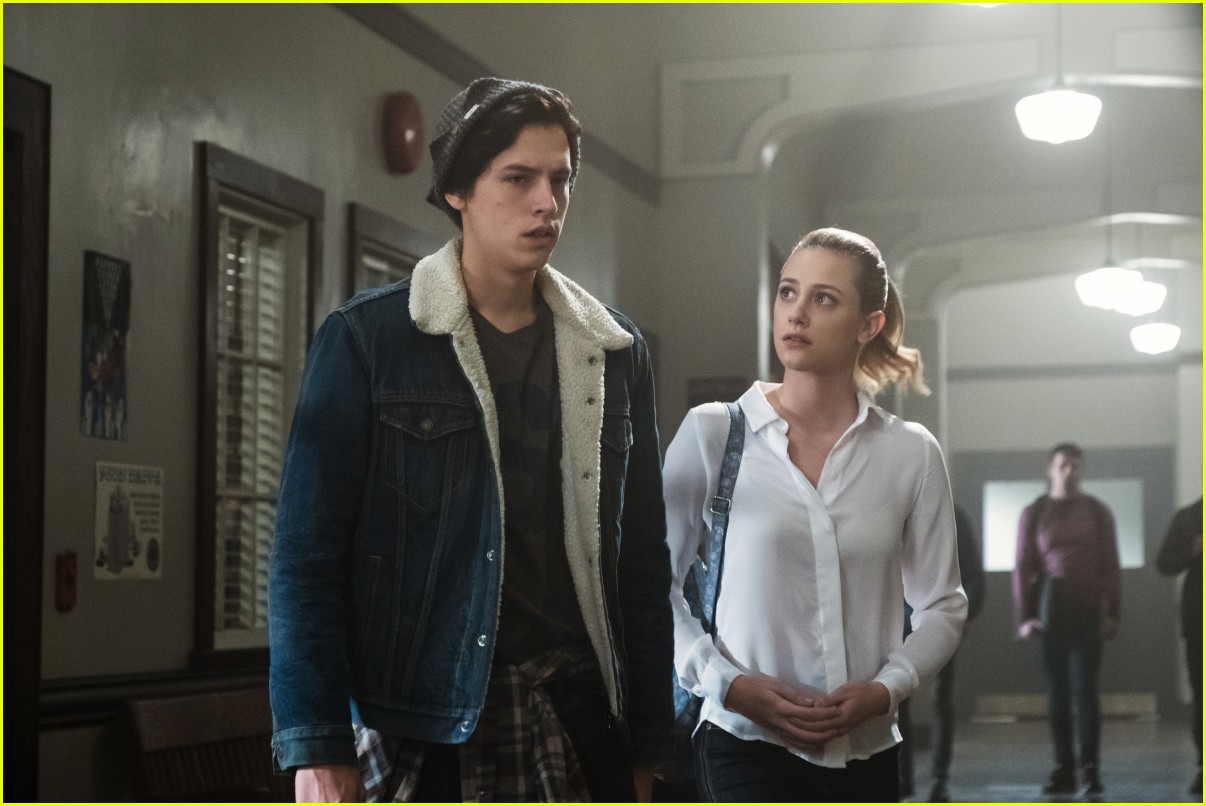 cole sprouse jughead hat meaning 05