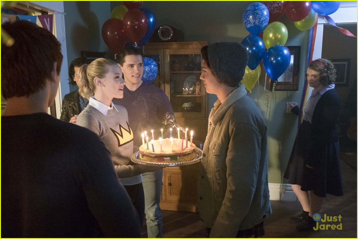 riverdale jughead birthday cole sprouse reasons 02