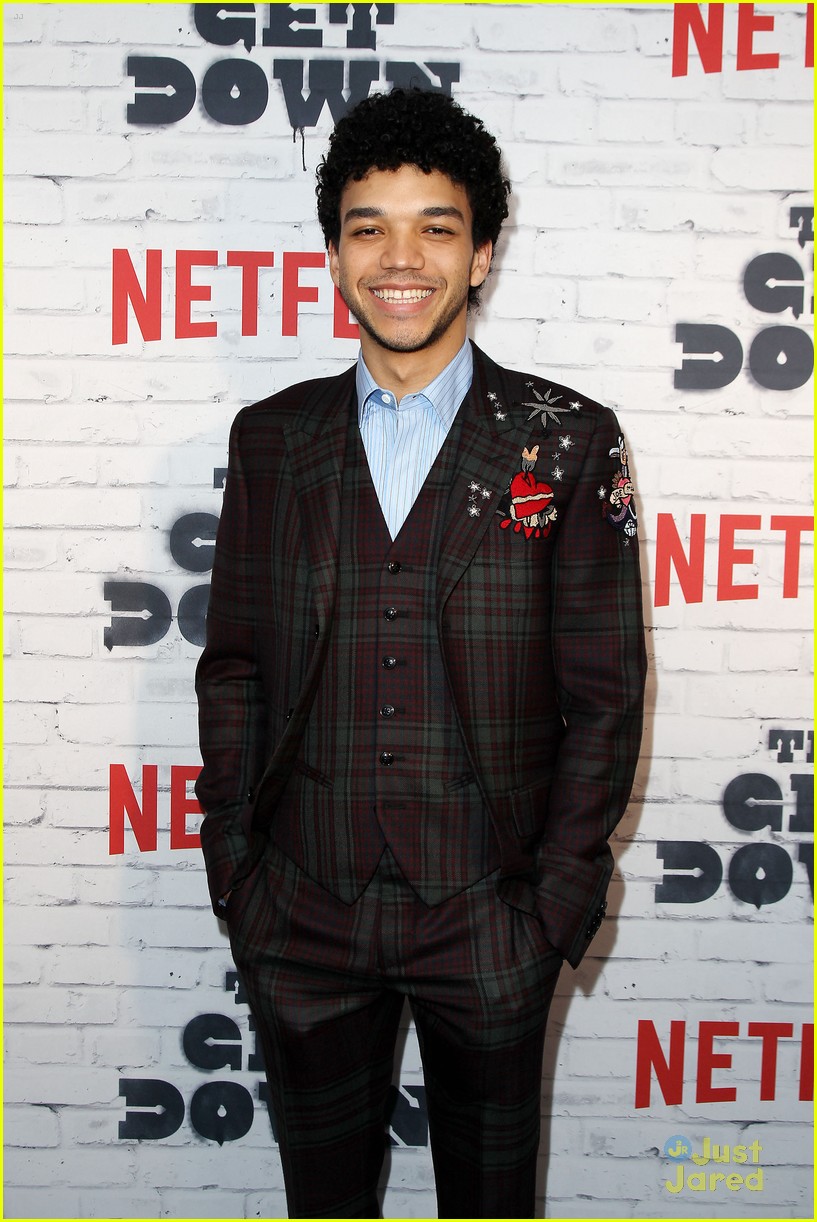 justice smith clothing get down s2 premiere nyc 05