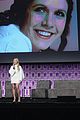 billie lourd channels princess leia at star wars celebration to honor mom carrie fisher3 08