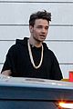 liam payne wears giant gold chain at recording studio 04