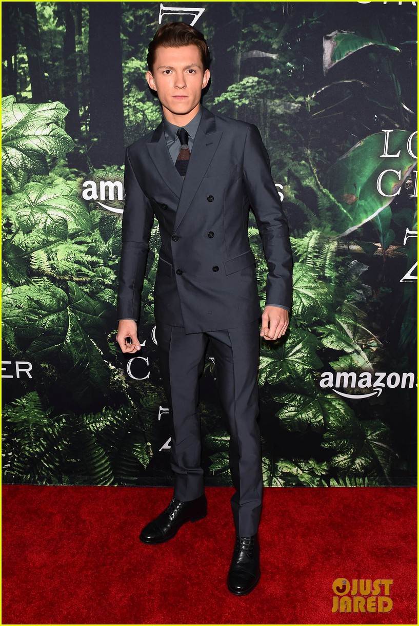 charlie robert suit up for the premiere of the lost city of z 07