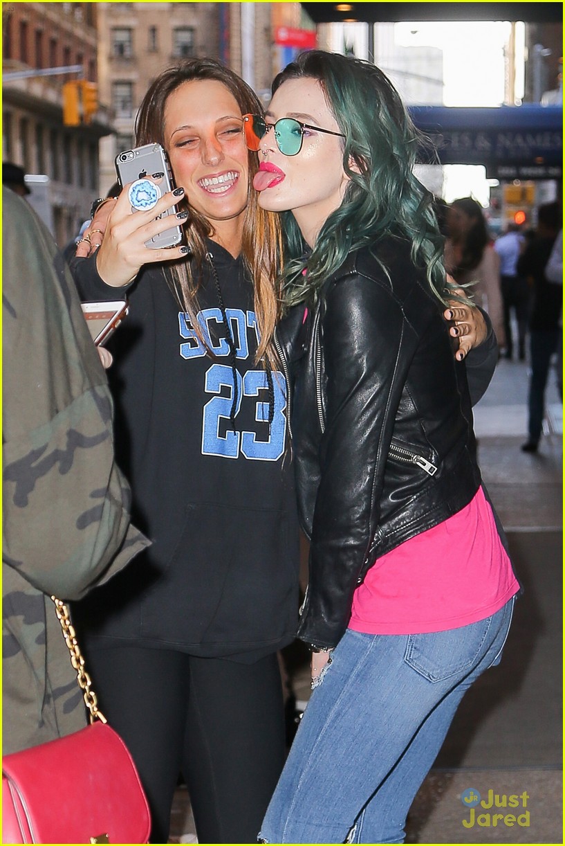 bella thorne arrives nyc famous love 03