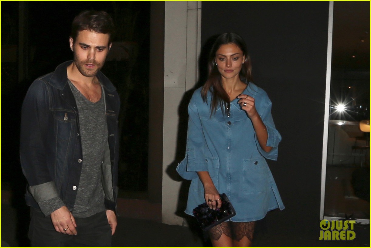 exes paul wesley and phoebe tonkin reunite for dinner in weho2 02