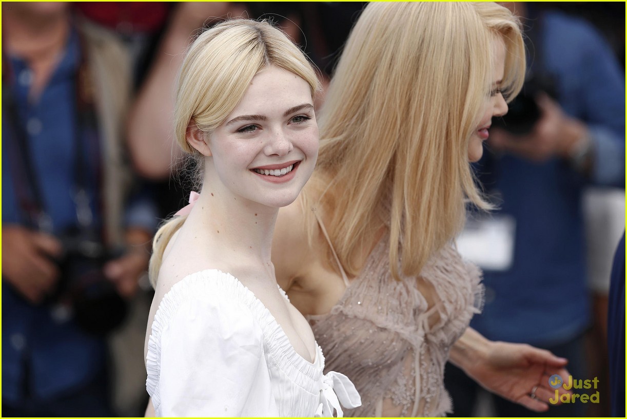 addison riecke anjourie rice elle fanning beguiled cannes premiere 30