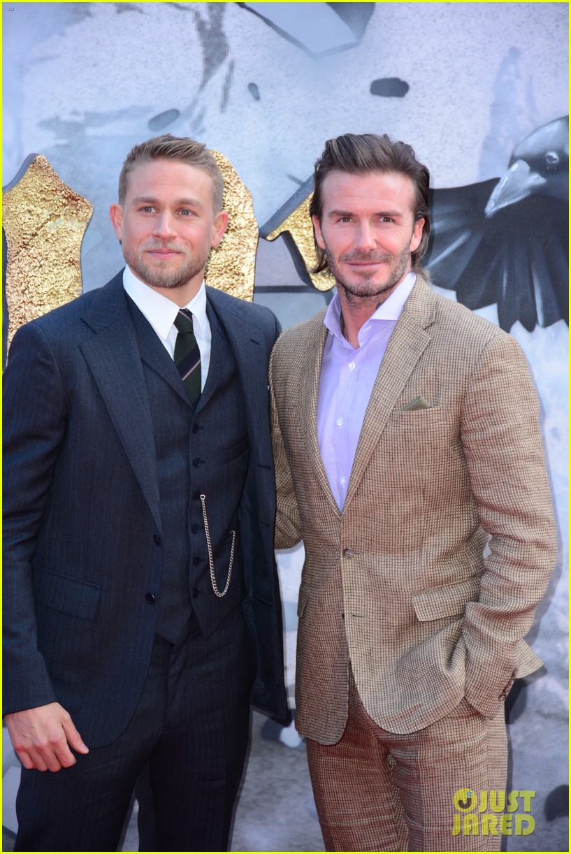 david beckham is joined by brooklyn at king arthur premiere09