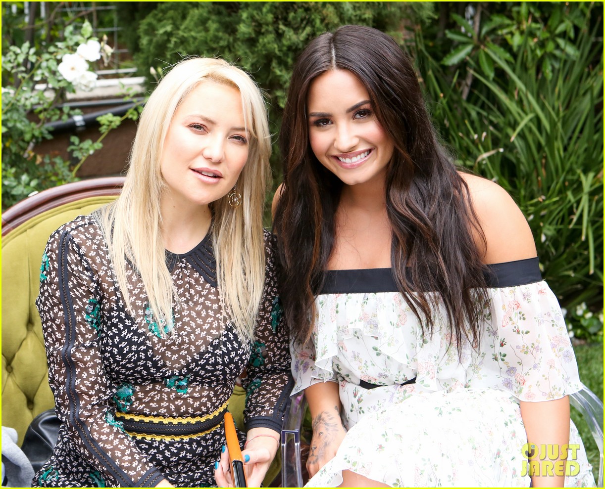 demi lovato celebrates the launch of her fabletics collection07
