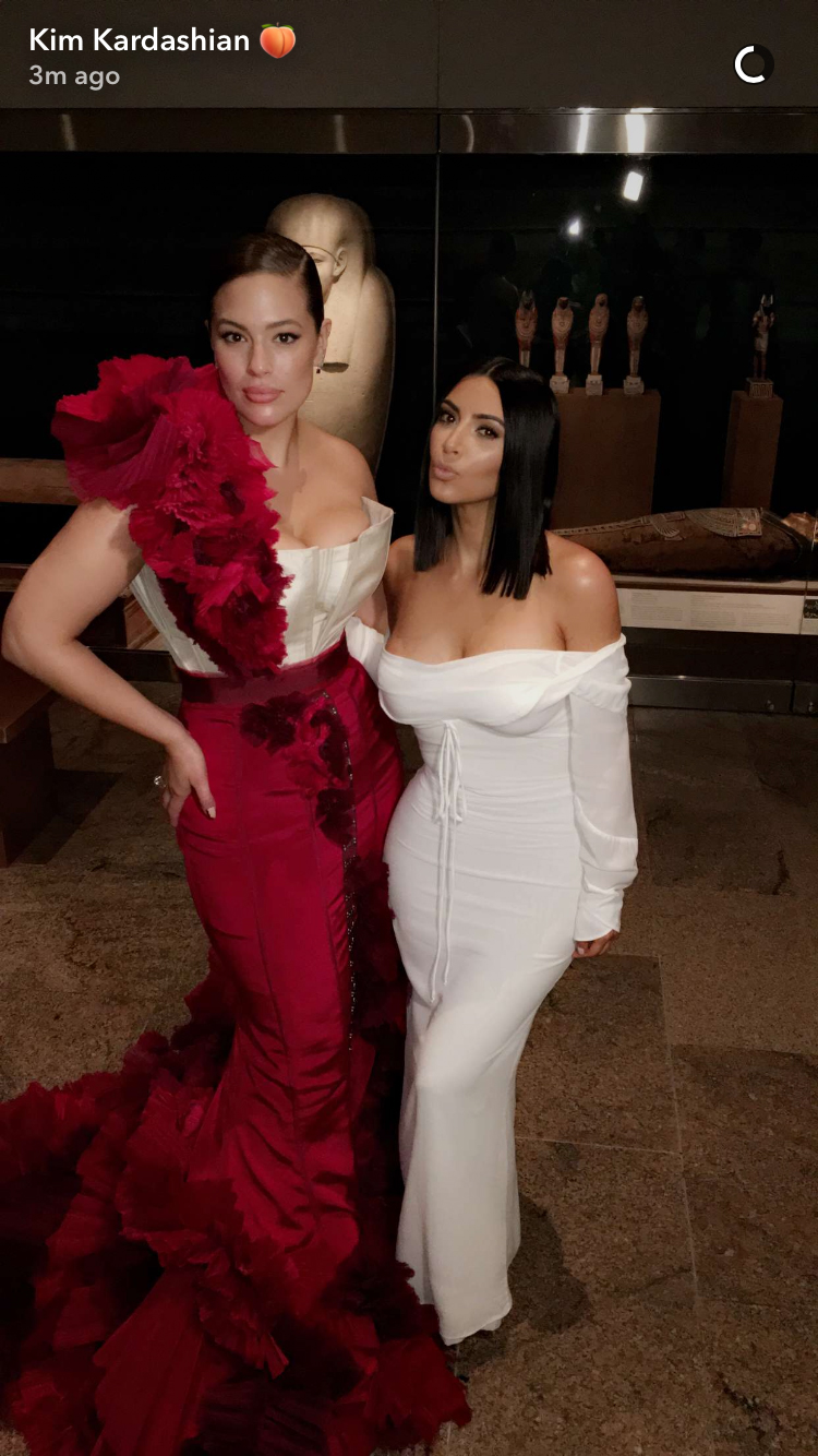 Kylie Jenner Hangs Out with Kendall, Paris Jackson, & Tons of Other ...
