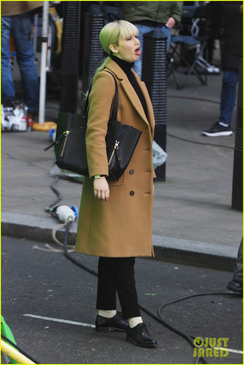 jennifer lawrence gets into character on red sparrow set 06