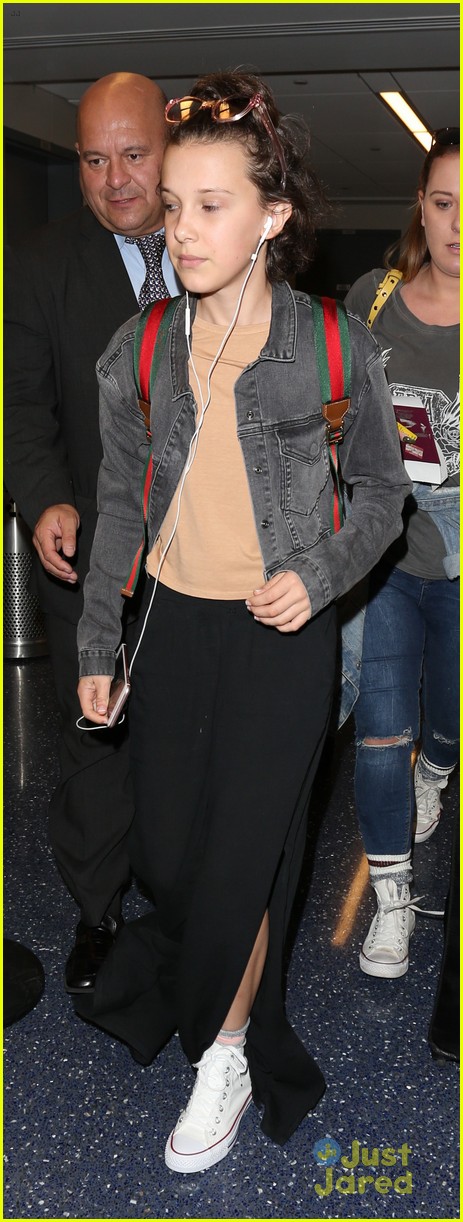 millie bobby brown lax airport los angeles 02