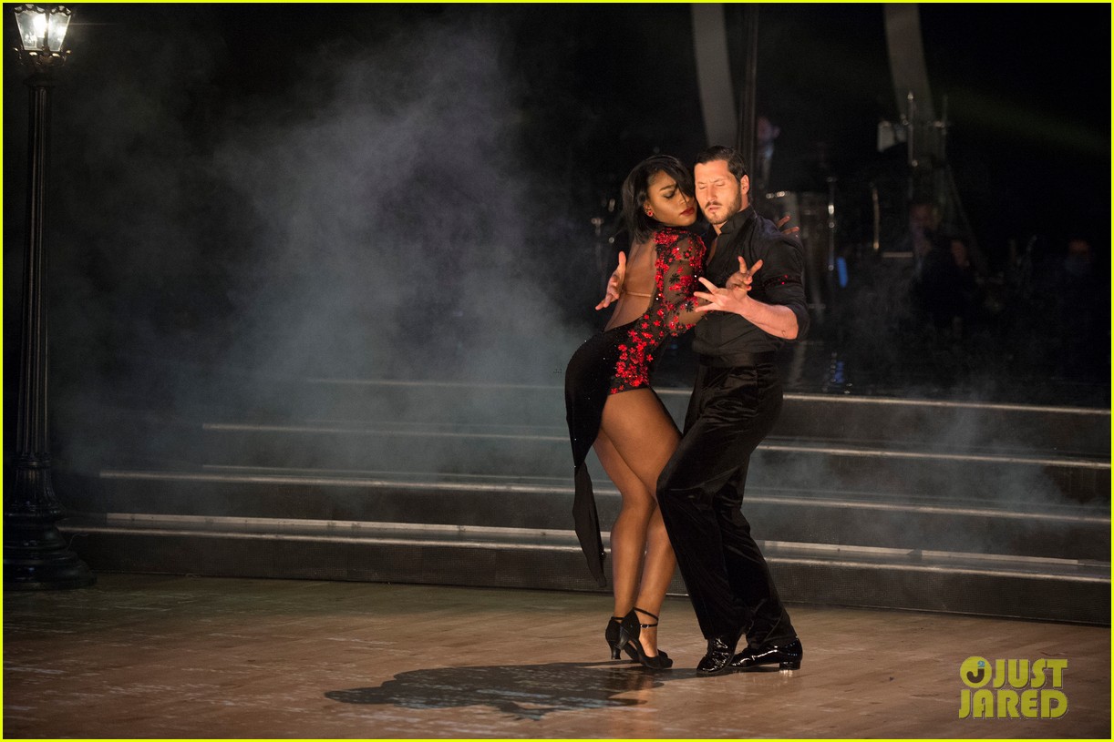 exlcusive normani kordeis dwts injury is way worse than we thought 05