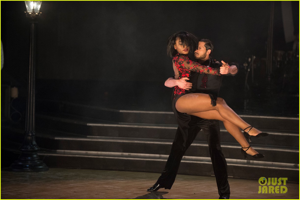 exlcusive normani kordeis dwts injury is way worse than we thought 13