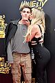 sammy wilk gets a kiss on the mtv movie tv awards red carpet 03