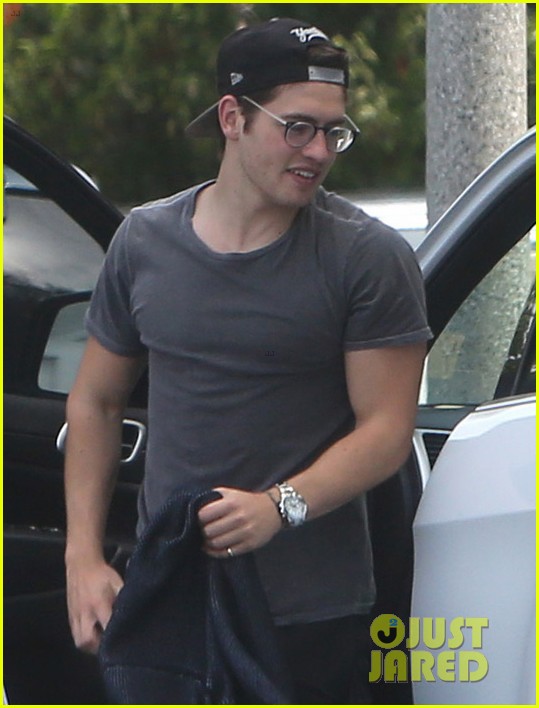 gregg sulkin goes shopping after spending his birthday with ex bella thorne04
