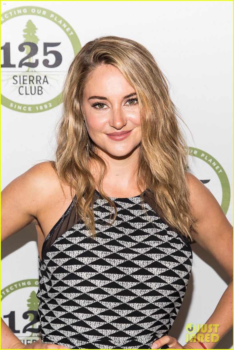shailene woodley gets honored for her activism all were fighting for is love 06