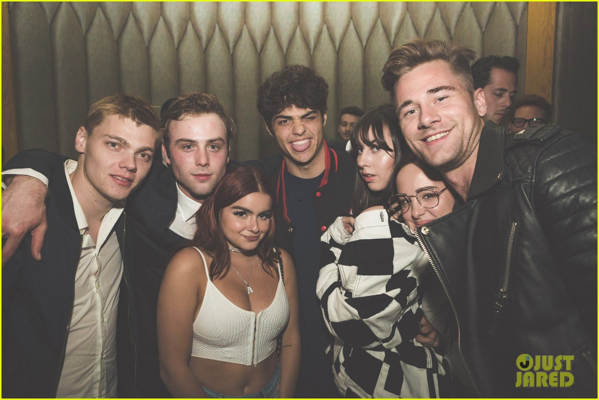 sterling beaumon birthday party ariel winter 07