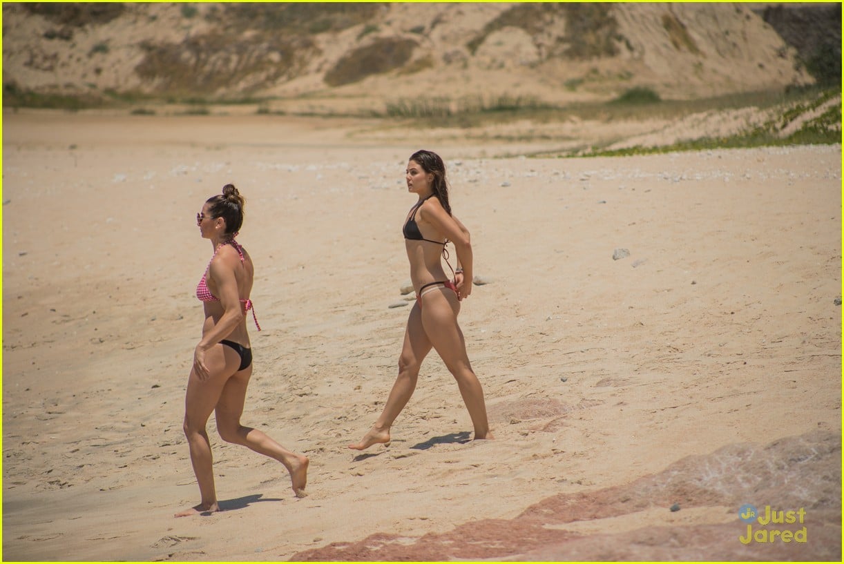 danielle campbell cabo vacation pics 20