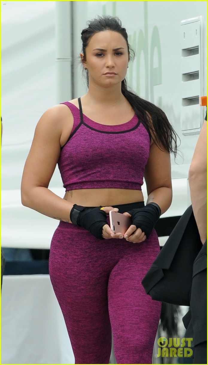 demi lovato shows her strength fabletics campaign 08