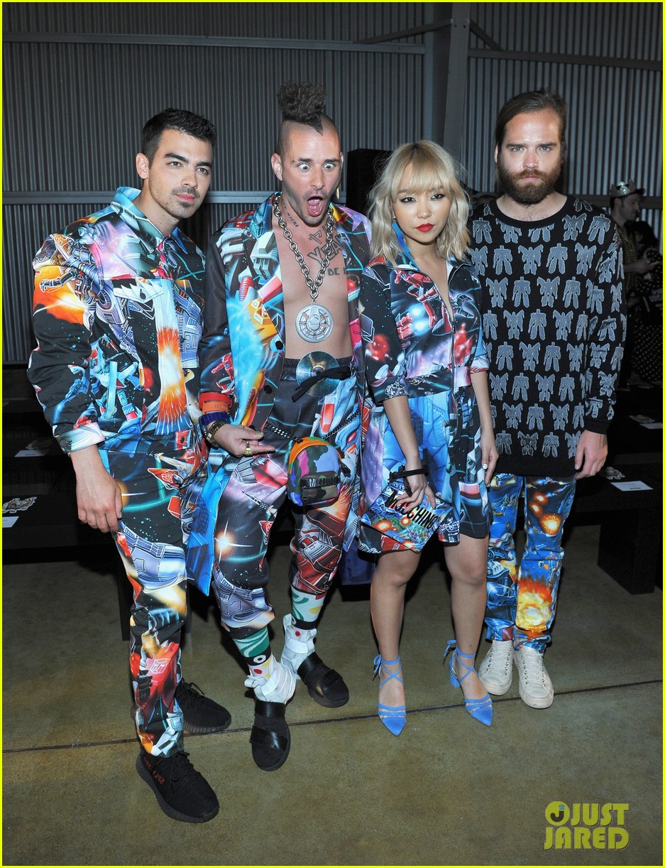dnce match in out of this world outfits at moschino show 07