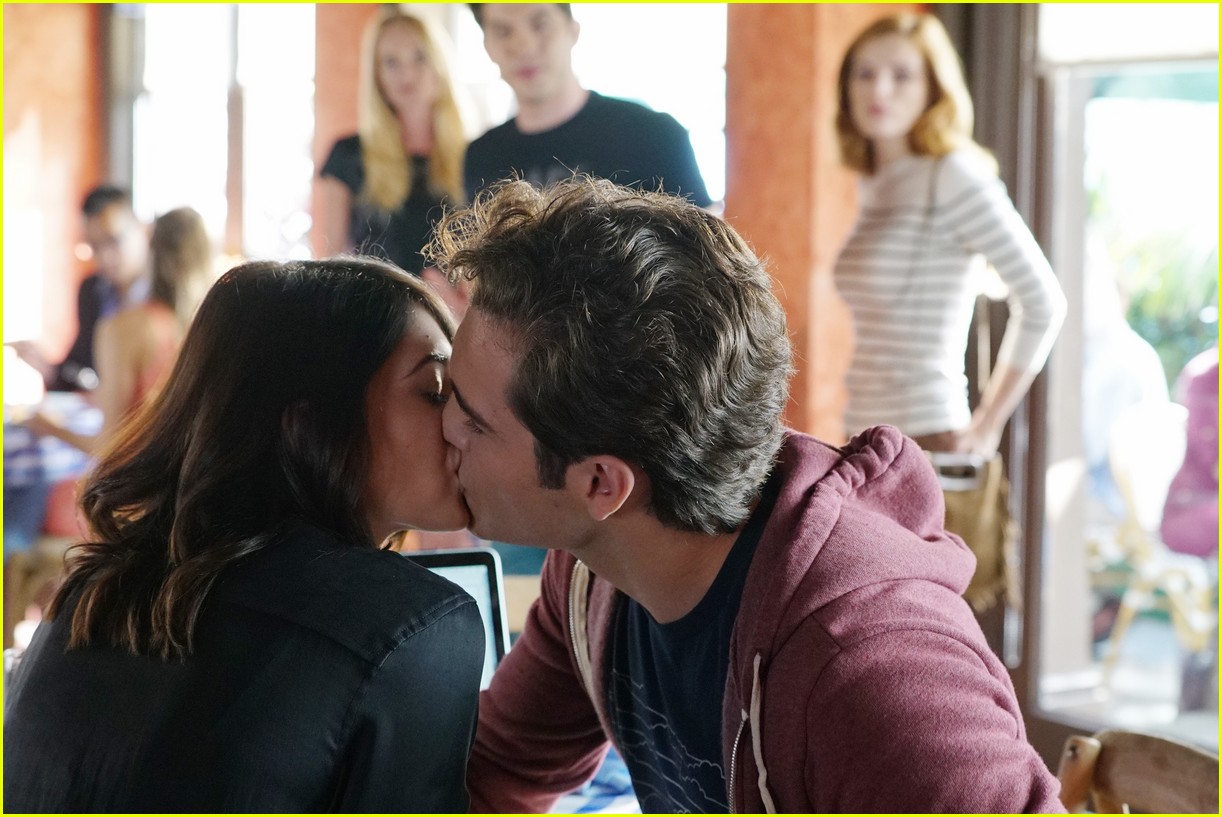 famous in love crazy scripted love photos 02