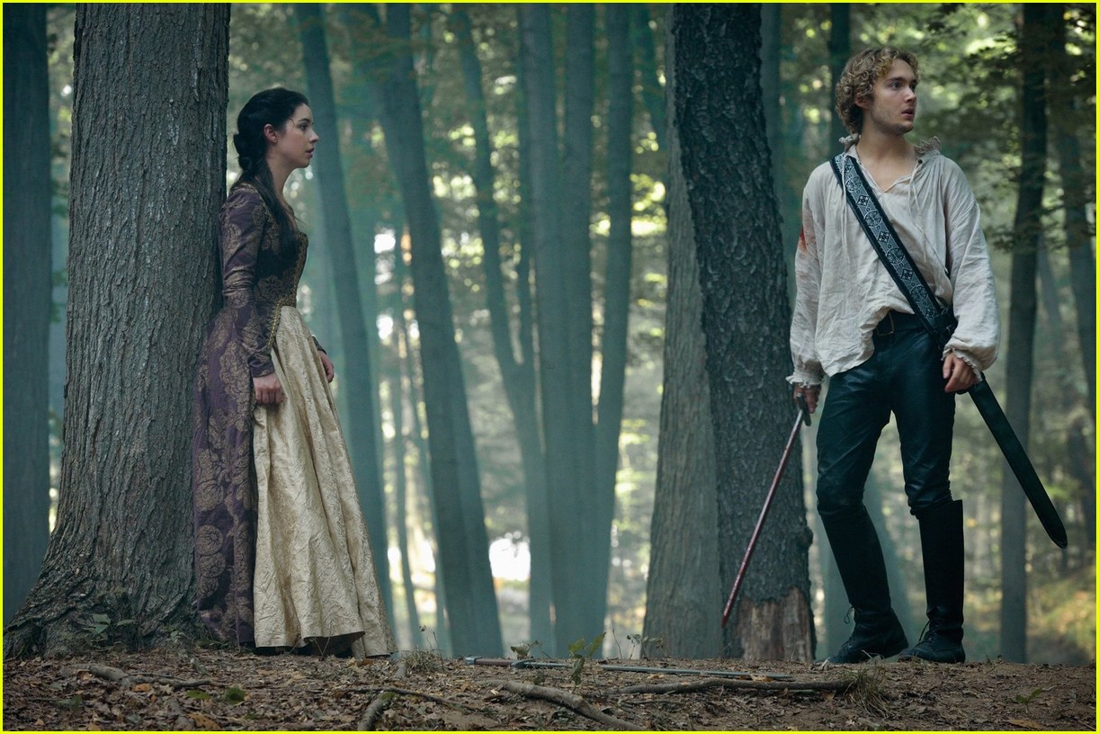 mary francis scene adelaide kane sticks out reign 09
