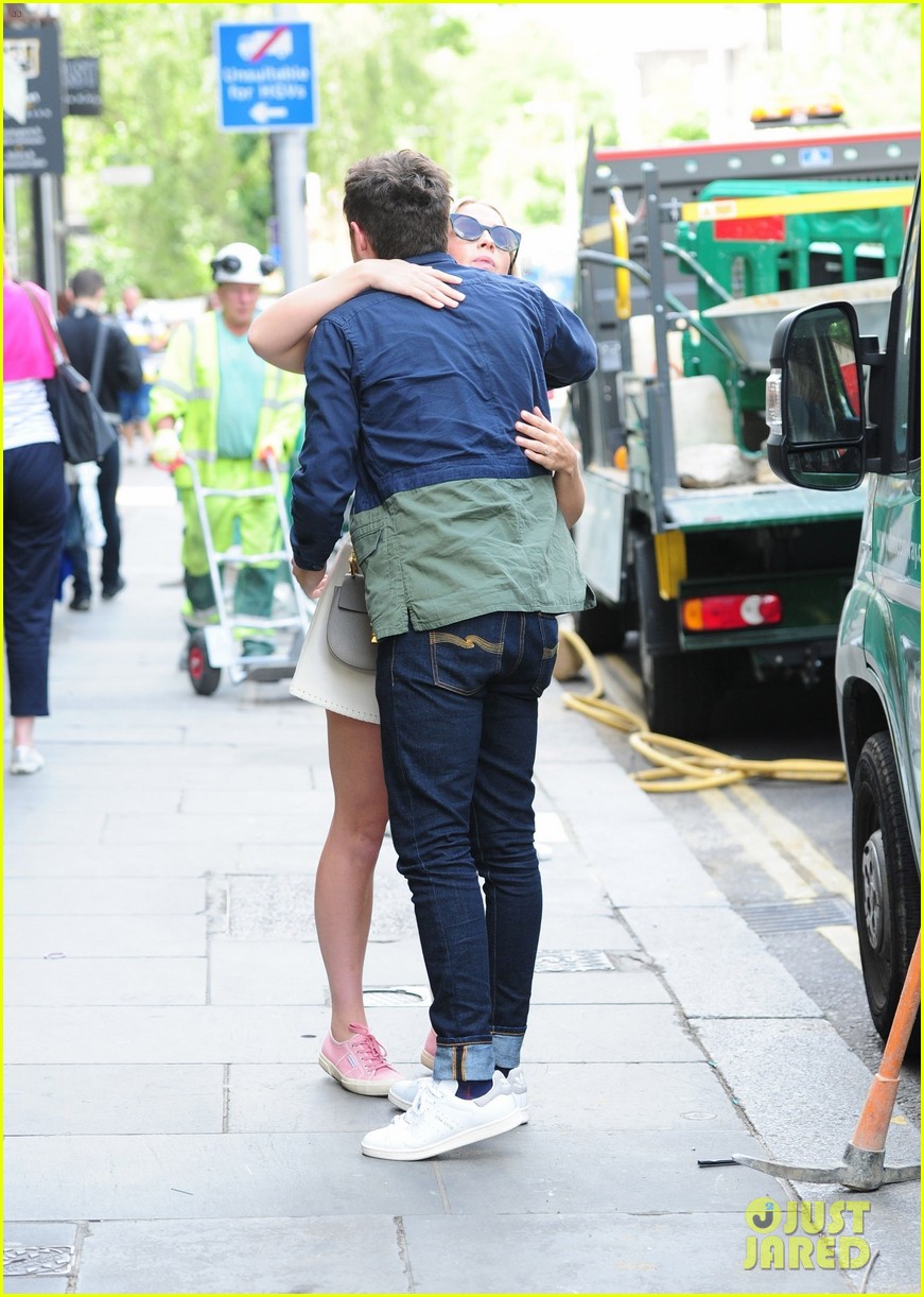 niall horan chats it up with female friend in london 26