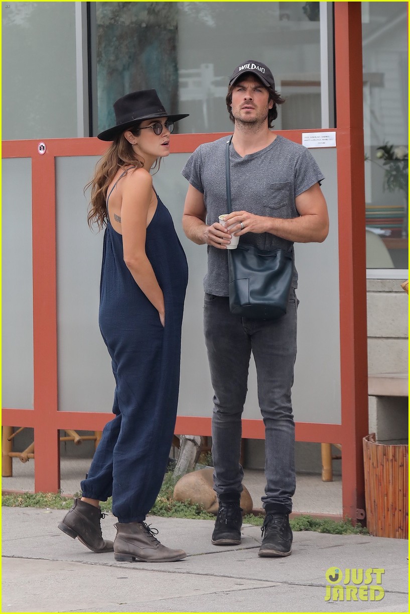 ian somerhalder pregnant nikki reed go for a lunch date 21