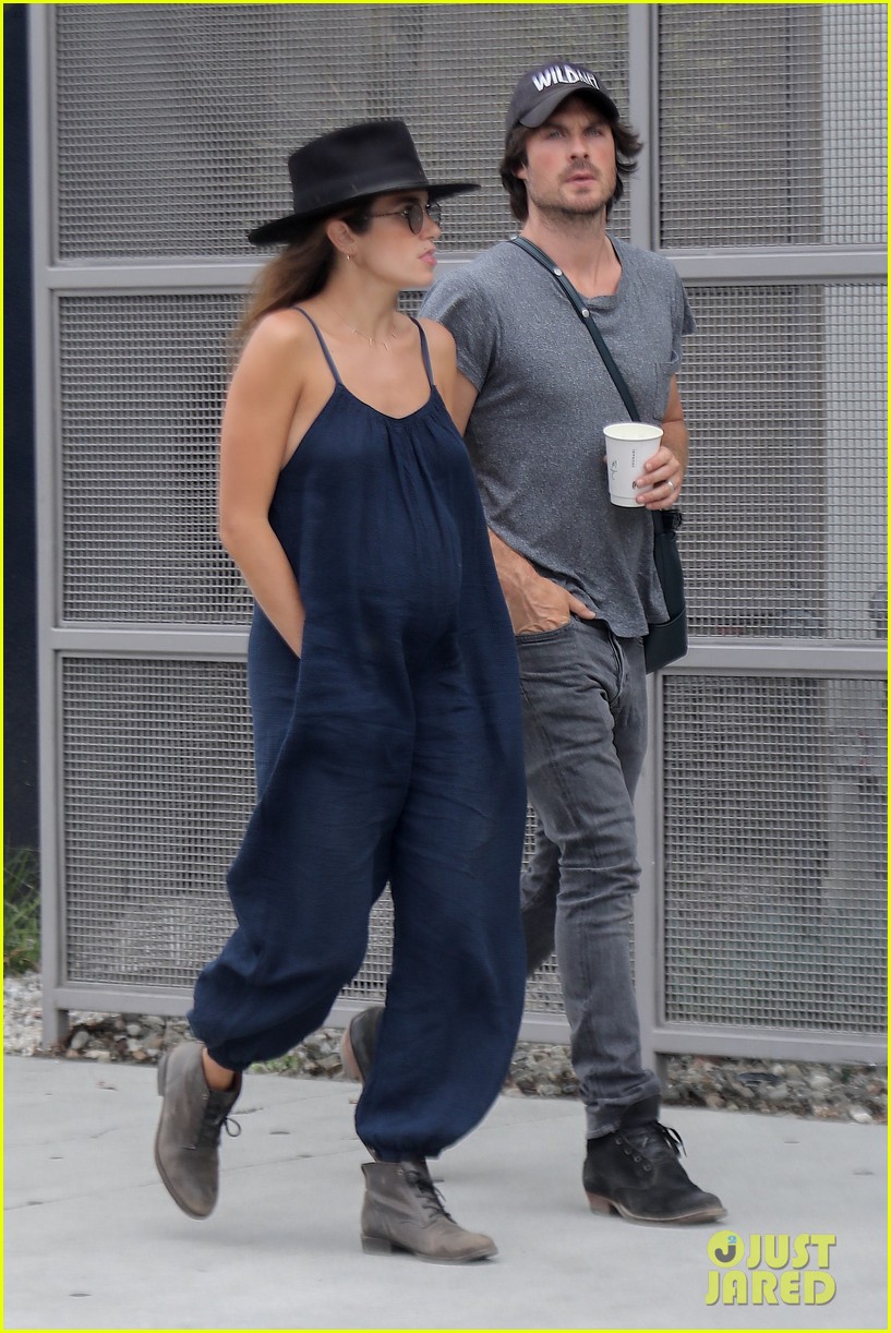 ian somerhalder pregnant nikki reed go for a lunch date 35