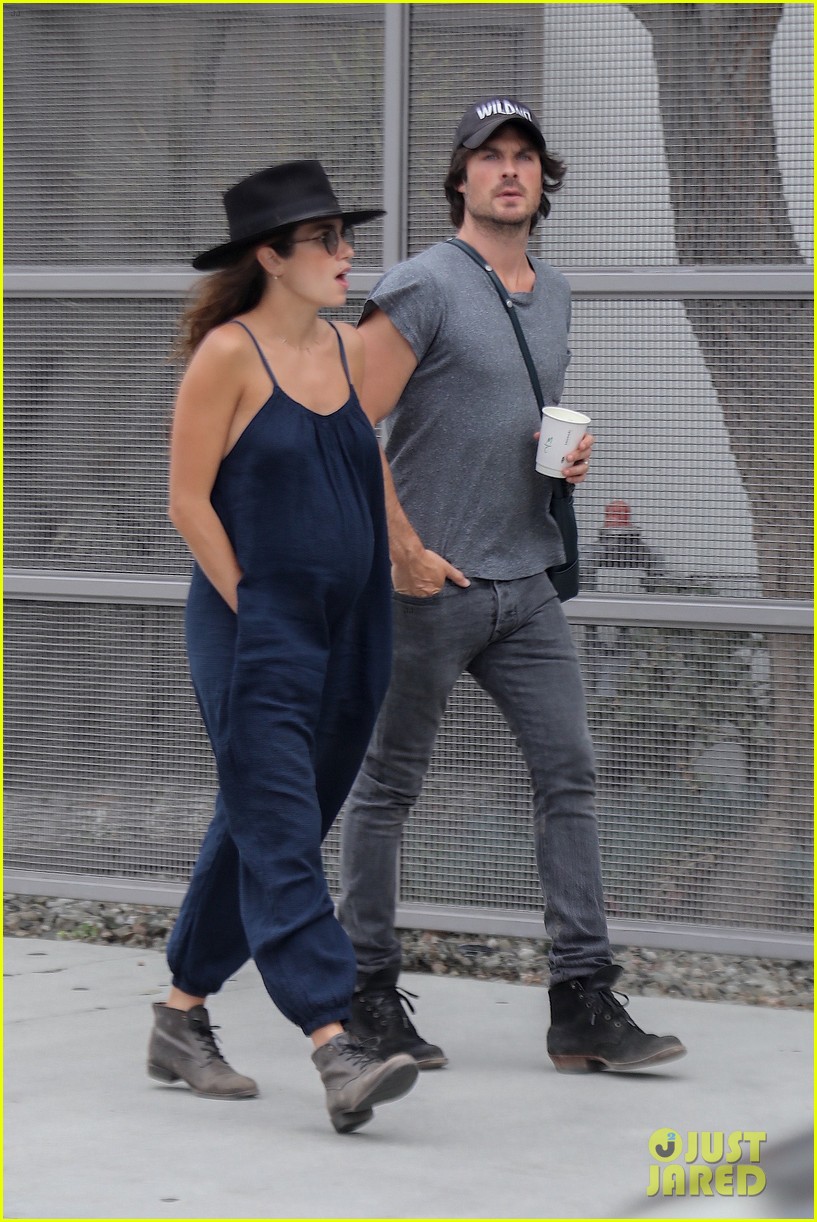 ian somerhalder pregnant nikki reed go for a lunch date 37