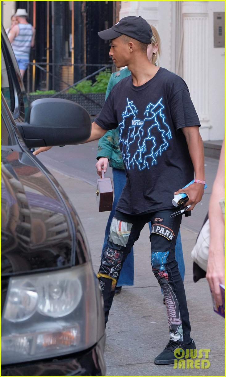 jaden willow smith moved out of parents house 14