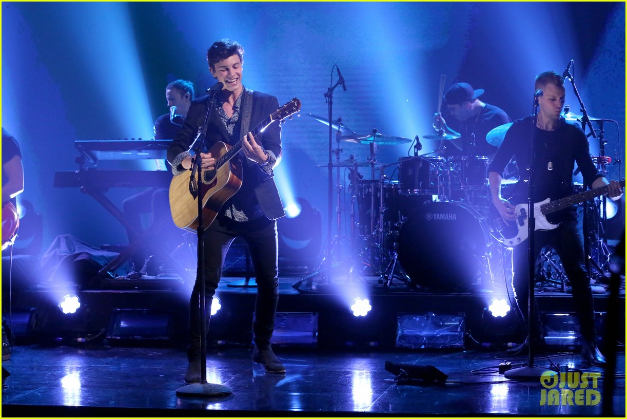 shawn mendes the tonight show 02