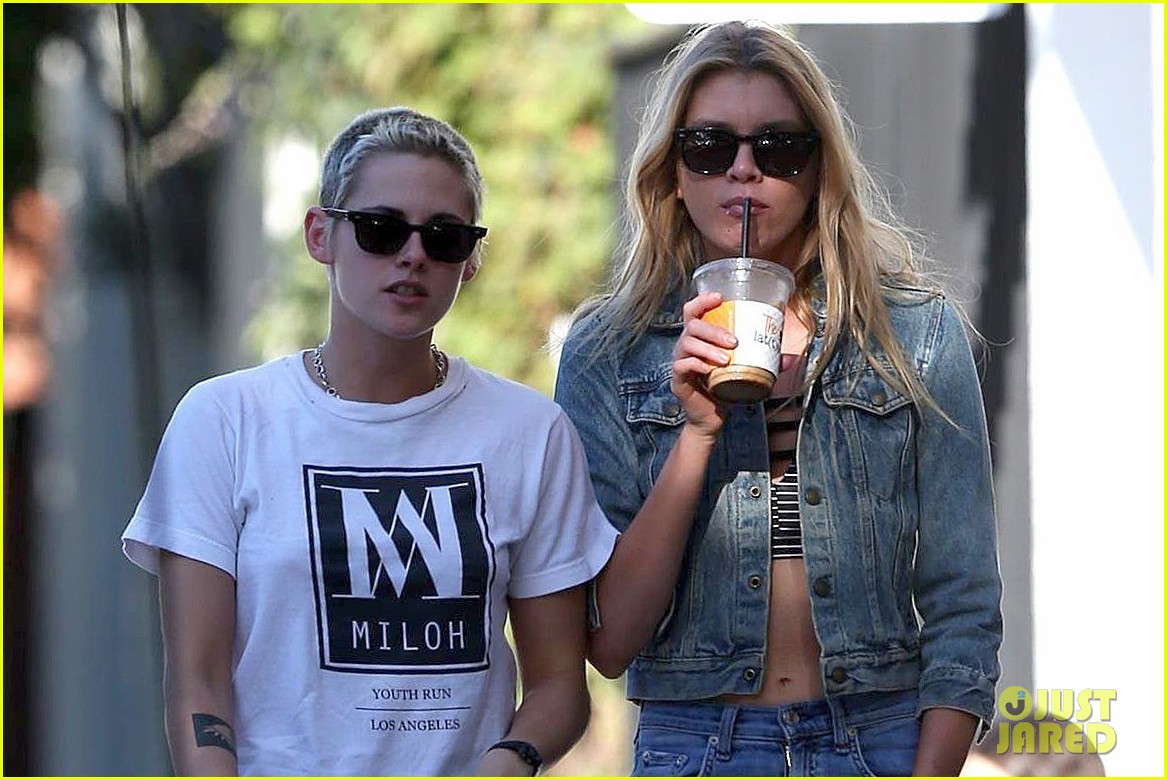 kristen stewart stella maxwell so sweet out and about 04