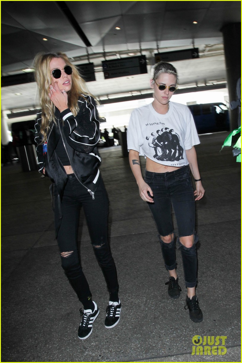 kristen stewart and stella maxwell jet out of town for weekend getaway 01