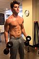 gregg0sulkin flaunts toned abs during shirtless workout04