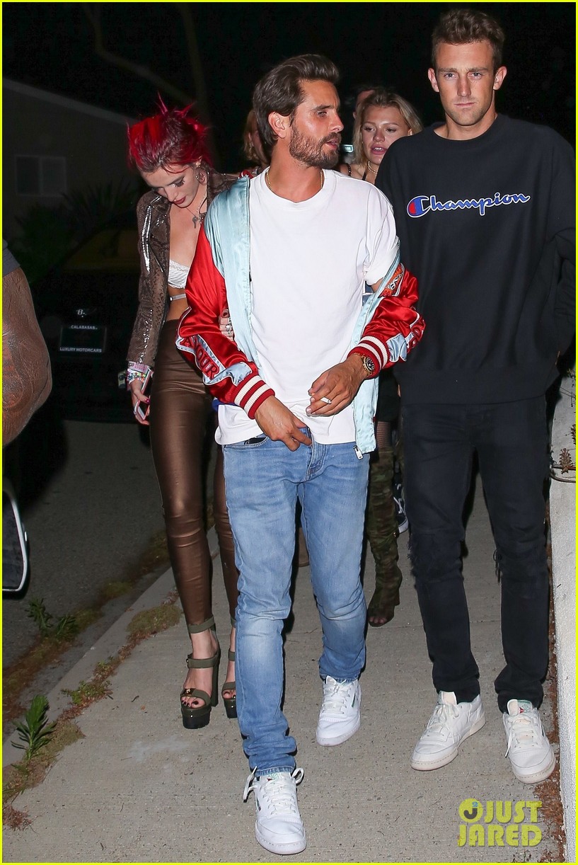 bella thorne scott disick hold hands on night at the club 26