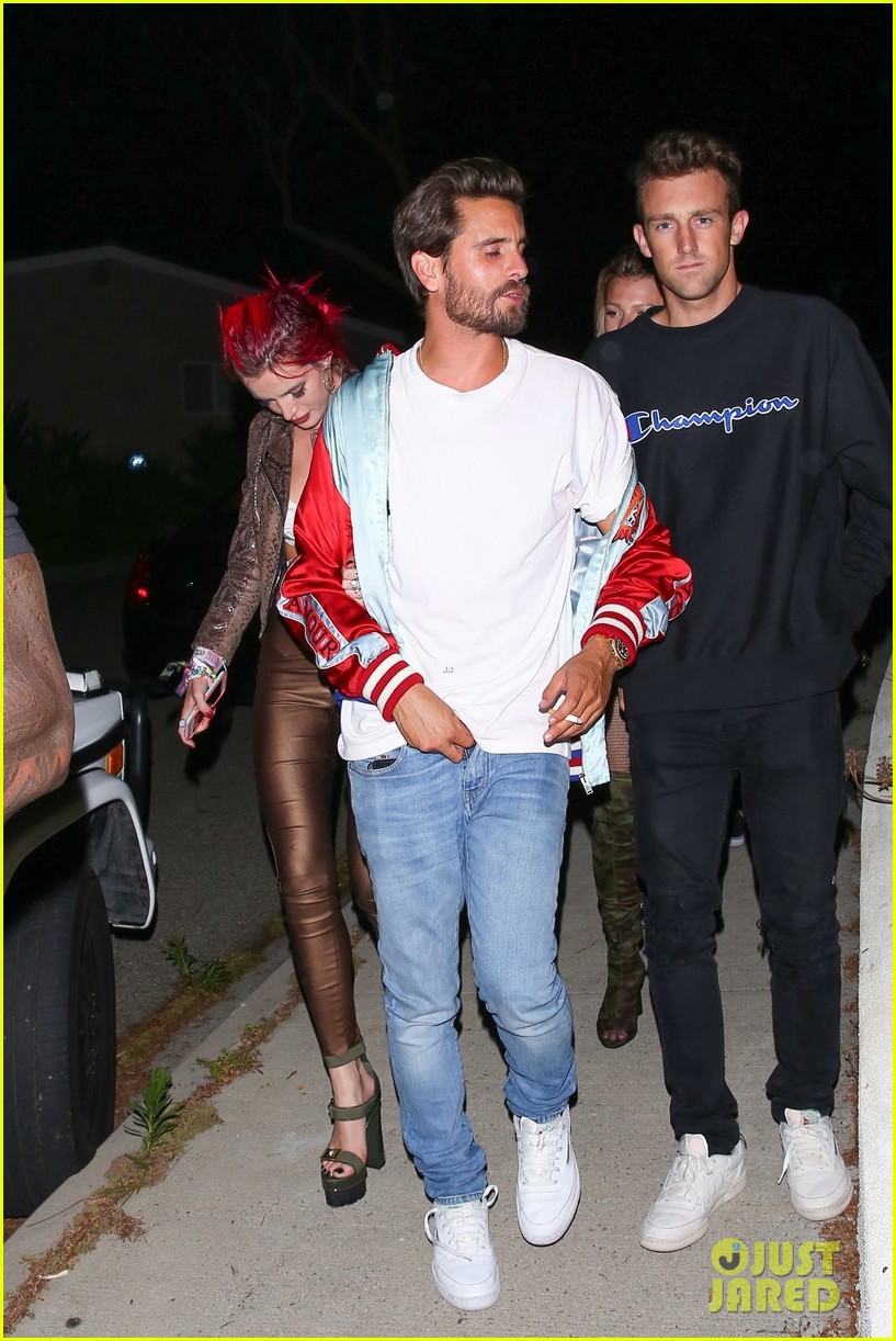 bella thorne scott disick hold hands on night at the club 30