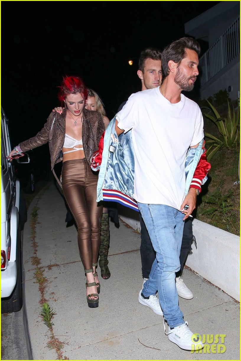 bella thorne scott disick hold hands on night at the club 32