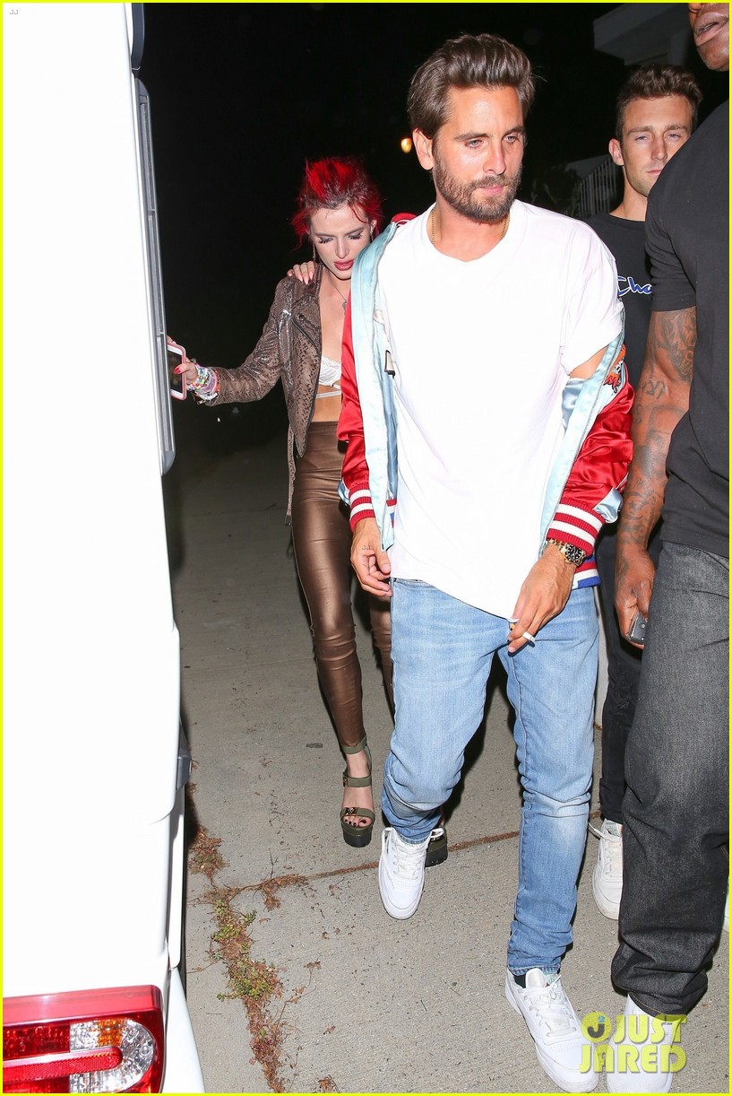 bella thorne scott disick hold hands on night at the club 34