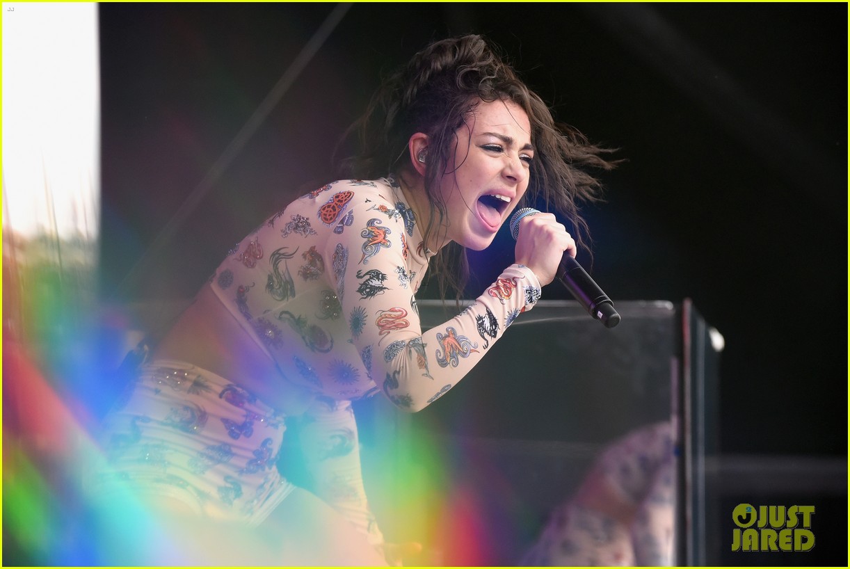 charli xcx and tove lo take the stage at governors ball 02
