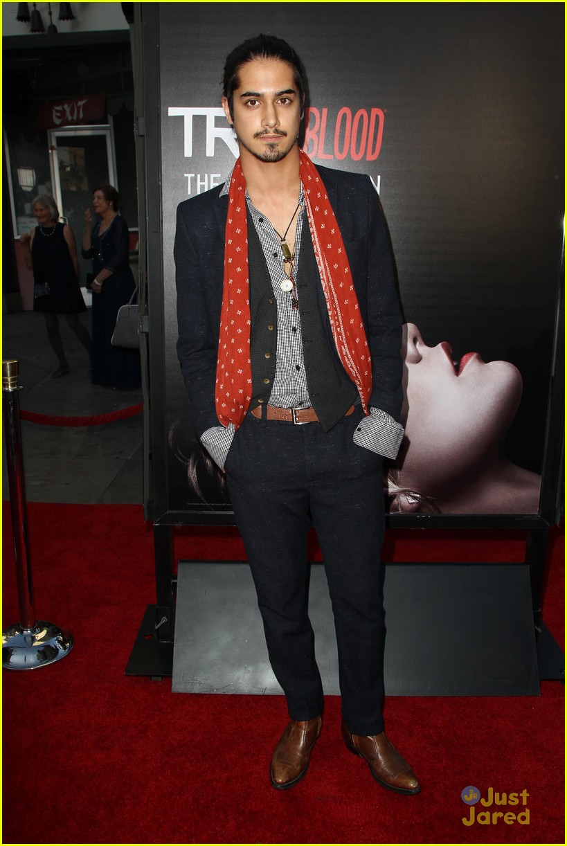 avan jogia auditioned for aladdin movie 01