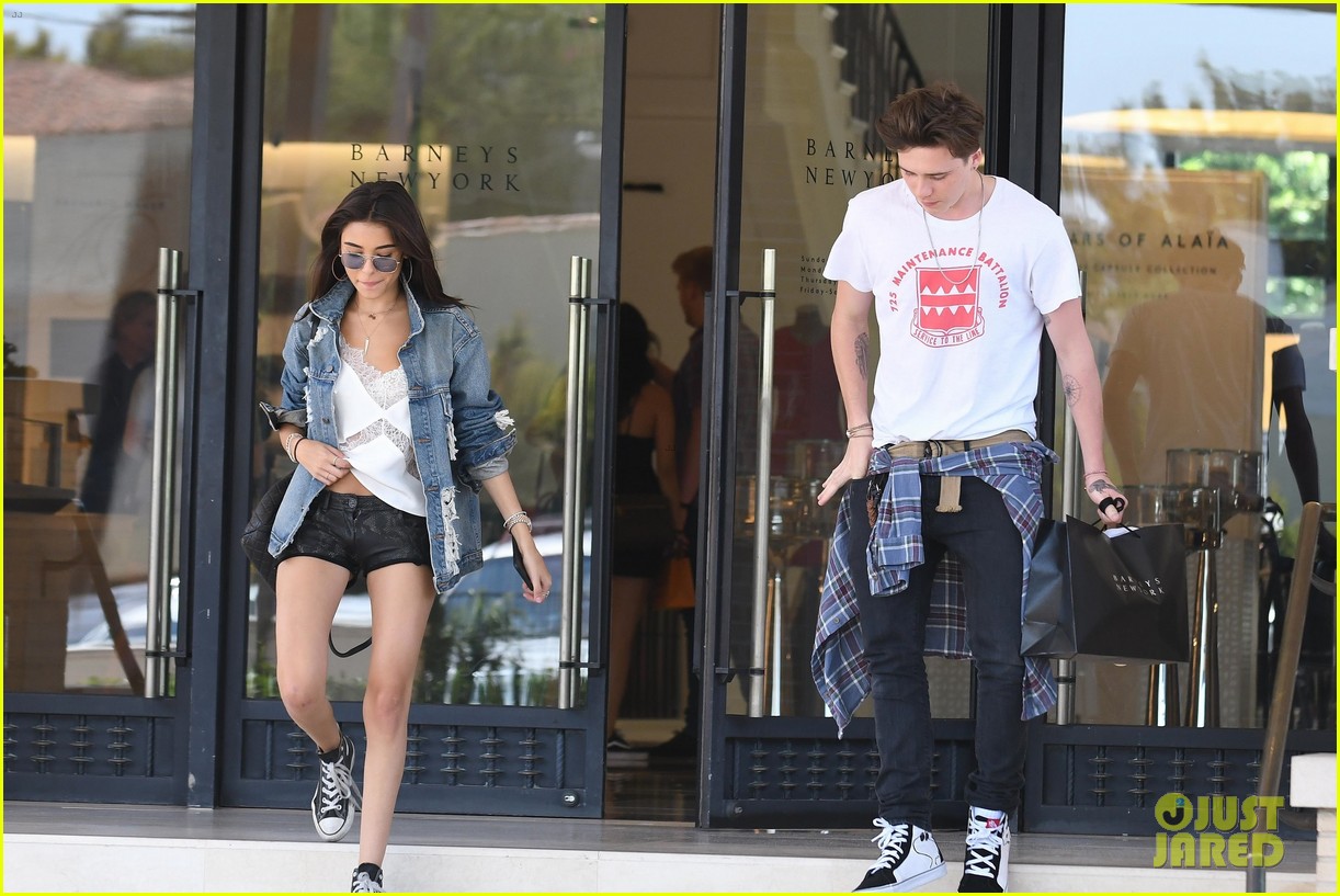 brooklyn beckham shops with madison beer after introducing her to his mom 19