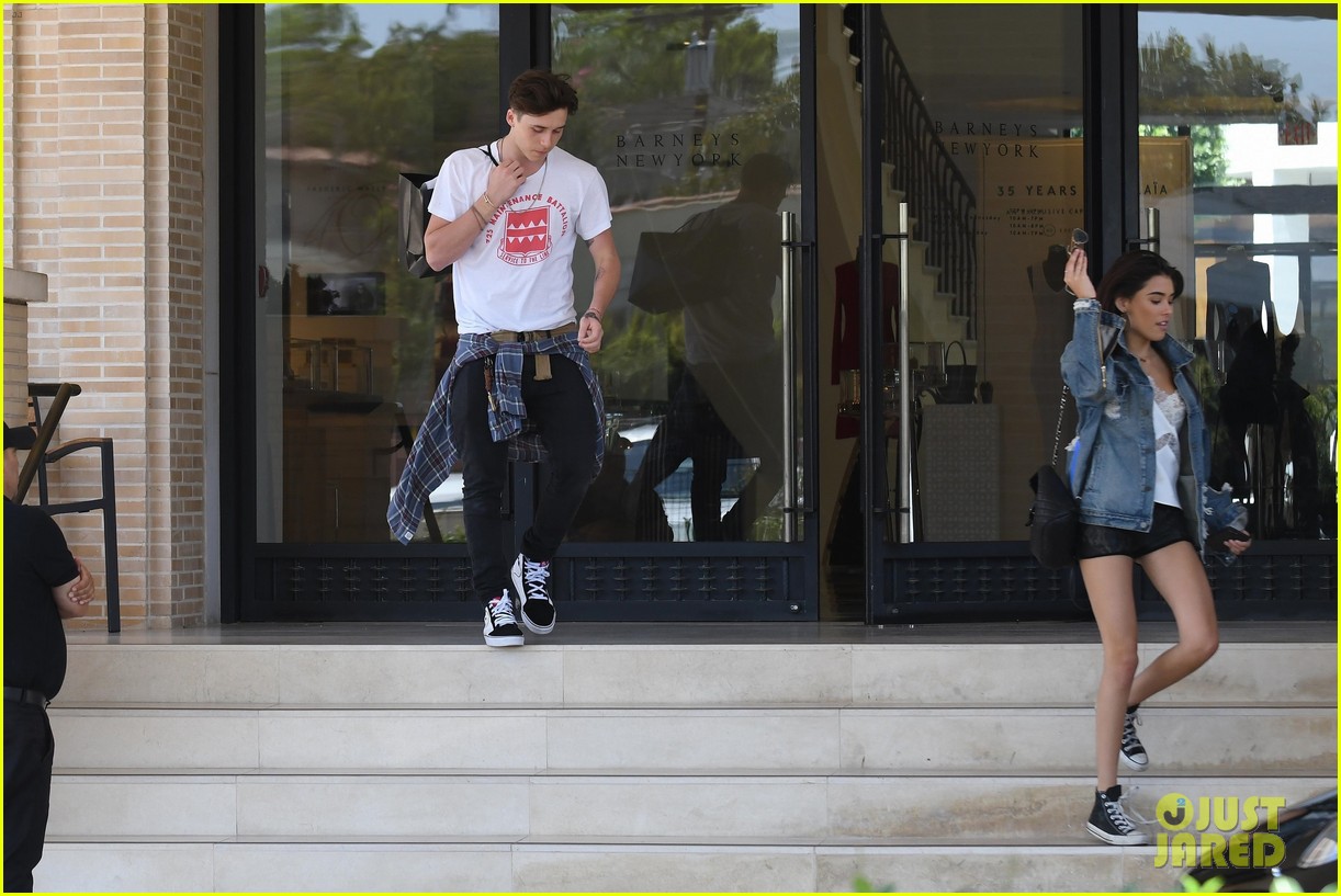 brooklyn beckham shops with madison beer after introducing her to his mom 24
