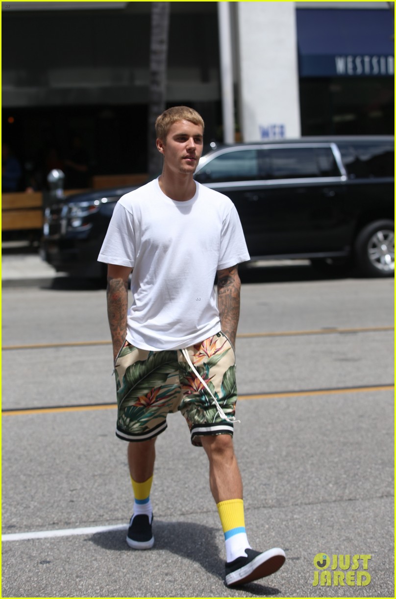 justin bieber steps out after tour cancellation 03