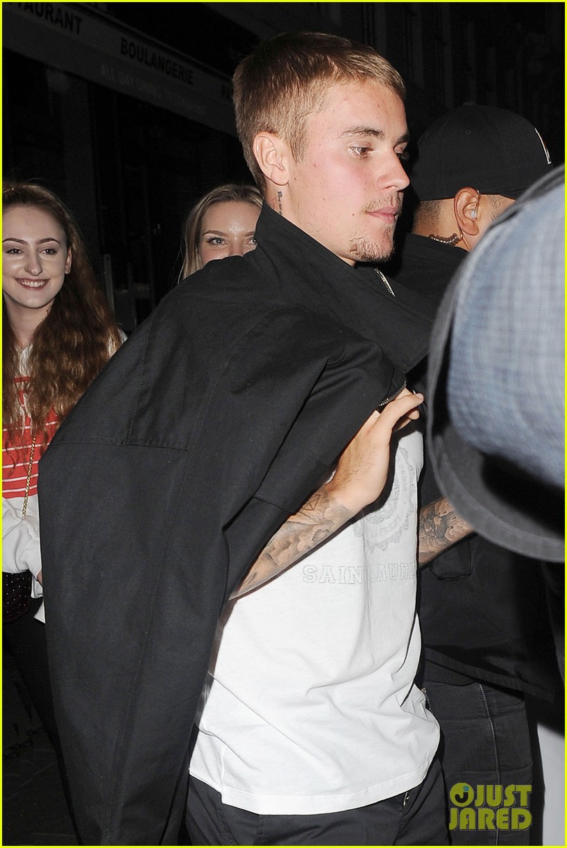 justin bieber hits the town for a night out04