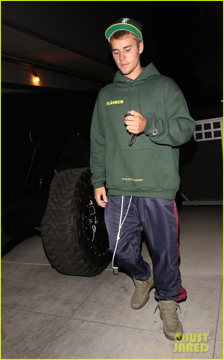 justin bieber hits photographer with truck after leaving church 02
